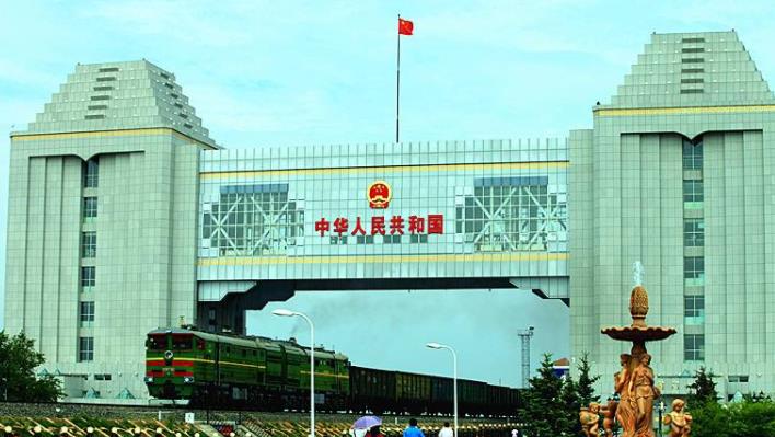 伊犁霍爾果斯口岸實現(xiàn)貿(mào)易額1089億余元 居新疆首位